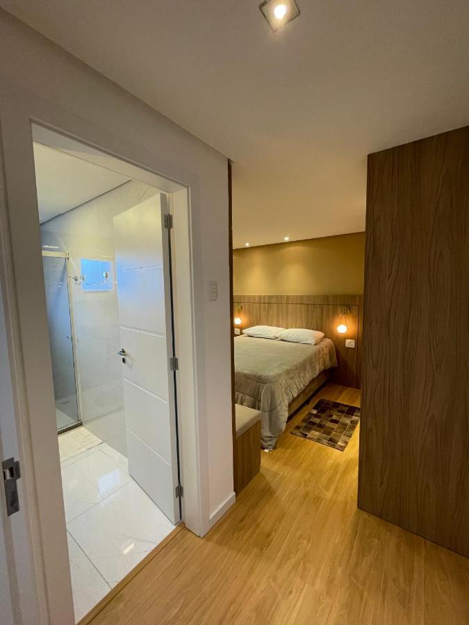 Apartamento Espetacular, 2 Suites, A 30M Da Rua Coberta Gramado Eksteriør billede