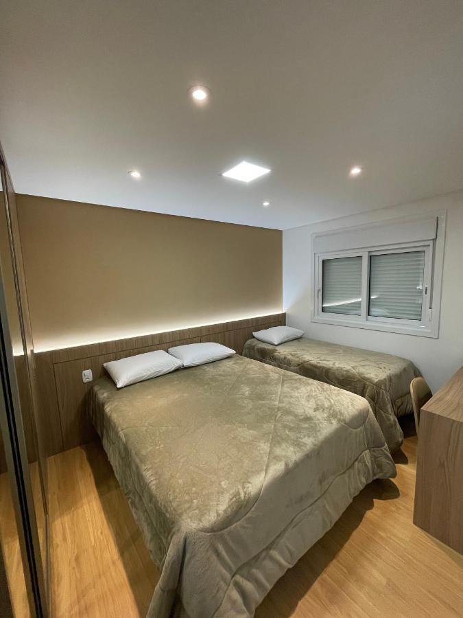 Apartamento Espetacular, 2 Suites, A 30M Da Rua Coberta Gramado Eksteriør billede