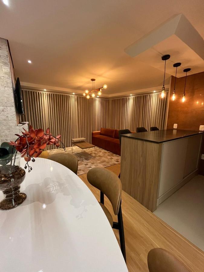 Apartamento Espetacular, 2 Suites, A 30M Da Rua Coberta Gramado Eksteriør billede