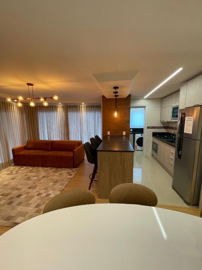 Apartamento Espetacular, 2 Suites, A 30M Da Rua Coberta Gramado Eksteriør billede
