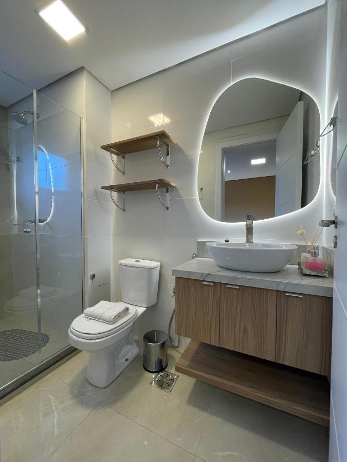 Apartamento Espetacular, 2 Suites, A 30M Da Rua Coberta Gramado Eksteriør billede